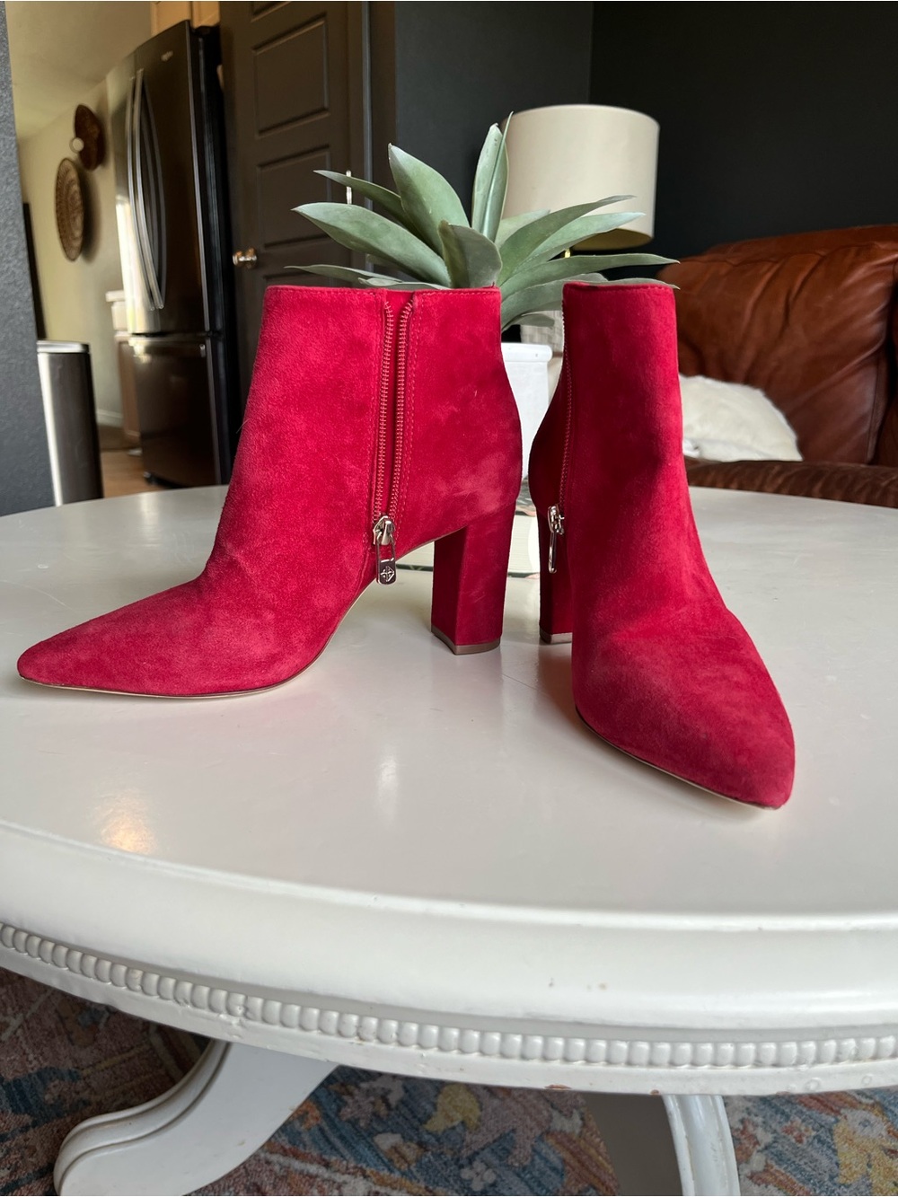🌹 Antonio Melani Red Suede Pointed Toe Booties 🌹 - size 6